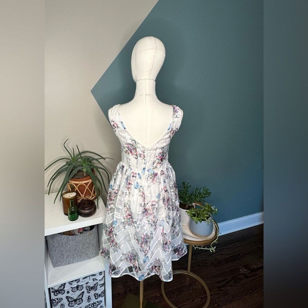 Maeve Anthropologie Floral Fit & Flare Dress Party Wedding Homecoming Size 8 - Picture 5 of 14
